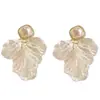 Brincos de Franja de Pétalas de Pérola Exquisitos Super Fada Franceses para Mulheres Design de Nicho Retro de Alto Padrão Brincos Versáteis Personalizados