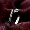 02396 Anillo Nuevo con Forma de Serpiente Transfronterizo de Amazon Retro Personalizado Serpiente Zodiacal Esmeralda Abierto para Hombres y Mujeres