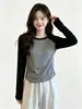 Ins diseño estilo coreano contraste blanco y negro manga raglán cuello redondo camiseta mujer 2026 otoño holgada adelgazante top