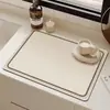 Tapete Drenante de Cozinha de Terra de Diatomáceas Cor Café com Leite, Tapete Absorvente de Secagem Rápida para Bancada, Estilo Wabi-Sabi, Fácil de Limpar, Tapete de Isolamento Térmico