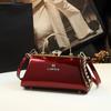 Bolsa Feminina de Couro Brilhante Fashion 2026 Novo Modelo Versátil Bolsa de Mão Ombro Transversal Tendência Leve Simples Estilosa