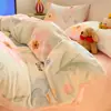 Juego de ropa de cama de cuatro piezas de terciopelo de leche, con una funda de edredón gruesa de forro polar coral de doble cara y un juego de sábanas de franela, perfecto para el invierno