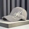 Gorra de Nuevo Estilo para Mujeres con Gran Circunferencia de Cabeza, Gorra de Béisbol Bordada con Ala Ancha, Protección Solar, Adelgazante de Rostro, Marca de Moda, Gorra de Pico de Pato con Visera Rígida para Hombres