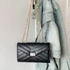 Bolso de cadena con diseño moderno y único, textura casual, bolso cuadrado pequeño Otoño 2026, moderno y elegante, bolso moderno personalizado