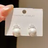 Conjunto de Brincos e Colar Pérola Redonda com Zircônia Cúbica Estilo Coreano Elegante Versátil Exquisito Corrente Clavicular Nicho Sensação de Alto Padrão Colar