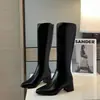 Botas Femininas Versáteis para Todas as Estações Tamanho Plus Toe Apontado Leves de Cano Alto em Couro Outono/Inverno Zíper nas Costas Salto Médio Salto Bloco Botas Martin Femininas