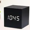 Reloj digital de madera LED multifunción cuadrado creativo, mini despertador electrónico, control por voz, hogar inteligente, ventas directas de fábrica