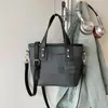Bolsa Estilo Luxo Leve para Mulheres 2026 Verão Nova Vintage Cor Sólida Bolsa de Mão Versátil Bolsa Saco Casual