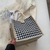 Bolsa de almuerzo de lino de mano Fresh ins para mujer 2023 Verano Bolso de mano pequeño de lino Bolso de compras de imitación de lino