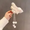 Año Nuevo Coreano Amor Rojo Elegante Borla Felpa Pinza de Agarre Chica Linda Accesorios para el Cabello de la Parte Posterior de la Cabeza Otoño e Invierno Pinza para el Cabello