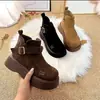 Botas Martin de plataforma gruesa que aumentan la altura para mujer, nuevo estilo otoño e invierno 2026, botines de ante con plataforma, botas de algodón con felpa de cuero suave