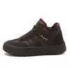 28329 Tênis brancos de cano alto forrados com fleece para o inverno, sapatos esportivos estudantis estilo coreano, sapatos femininos de cadarço quentes para o dia a dia com bico redondo