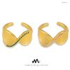 Moda Viajero Simple Estilo Frío Personalidad Joyería Forma de Giro Diseño de Rayas Incrustado Diamante de Color Anillo de Cobre