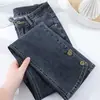 Jeans de Perna Reta Feminino Tendência Primavera e Outono 2025 Novo Cinza Azulado Com Botões Cintura Alta Calça Tubo Fumaça Ponto Oito Pequeno
