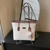 Bolsa de Tote Popular Transfronteriza de Gran Capacidad para Mujer, Nuevo Modelo 2026, Hermosa Bolsa de Hombro Repujada, Bolsa de Compras de Alto Valor para Debajo del Brazo