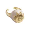 Anillo abierto redondo con diseño floral de goteo de aceite transfronterizo europeo y americano, anillo para dedo índice estilo vintage de lujo ligero, joyería de alta gama de lujo ligero para mujer