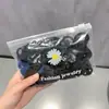 100 Elásticos de Cabelo de Crisântemo Pequenos Amassados, Elásticos Coloridos Simples Embalados para Crianças, Anéis de Toalha, Elásticos de Cabelo de Polegar Modernos