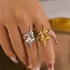 Anillo de Estrella Cruzada Europeo y Americano Transfronterizo, Estilo Frío Personalizado de Acero de Titanio Chapado en Oro Real de 18 Quilates, Anillo de Dedo Índice Moderno para Hombres y Mujeres
