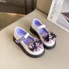 Zapatos de piel para niña estilo caricatura 2026 nuevo otoño e invierno con lazo zapatos Lolita princesa para niños con suelas suaves