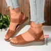 Nuevo Modelo de Verano 2026: Sandalias Casuales Cómodas de Tamaño Grande para Mujer, Punta Redonda, Huecas, Transpirables, con Velcro, Talla Única