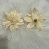 Cabeças de Flores de Lírio Artificiais para Decoração de Casamento DIY Corsage Handmade Grampo de Cabelo Adorno de Cabeça com Flores Flor Artificial Atacado