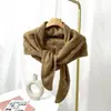 Cachecol triângulo de outono e inverno, xale de lã tricotado, cachecol externo feminino, cachecol, cachecol, versátil, dois xales vazados, capa