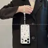 Adecuado para funda de teléfono iPhone 17, caricatura personalizada 16 Pro protección de lente de cobertura total, anticaídas con correa para la muñeca, i-star Hello Kitty