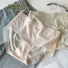 Roupa Íntima Fina Sem Costura para Mulheres, Seda Gelada Respirável, Parte Inferior de Algodão Puro, Antibacteriana, Não Aperta, Cintura Média, Calcinha Peach Butt para Mulheres