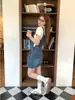Vestido jeans com suspensório mini, juvenil e que reduz a idade, para mulheres, estilo de verão para baixinhas, elegante e sofisticado, vestido estilo workwear retrô americano