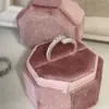 Trilhas Estelares EntrelaçadasAnel Minimalista Vintage de Diamante Escovado para Mulheres, Design de Nicho com Senso de Sofisticação, Anel de Dedo e Anel de Cauda