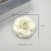 Broche de Camelia Estilo Chanel Tela de Tweed Abrigo de Alta Gama Pin Versátil Accesorio de Alta Gama Broche Súper Elegante