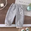 Pantalones para Niña 2026 Felpa Gruesa Invierno Bebé Niña Nuevo Estilo Una Pieza Terciopelo Estilo Coreano Cálido Elegante Pantalones Deportivos de Pierna Cónica