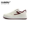 Zapatillas Universales de Hombre Color Borgoña con Suela Gruesa 2025 Nuevas de Primavera y Otoño Versátiles de Nicho Moda Casual Zapatos Deportivos Más Vendidos