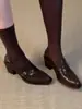 Hebilla de Cinturón Estilo Británico Zapatos Pequeños de Cuero para Mujer 2026 Nuevos Mocasines sin Cordones Tacón Grueso Punta Fina Tacón Alto Zapatos Individuales para Viajar al Trabajo