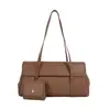 Bolsa de ombro minimalista estilo comércio exterior, nicho com padrão de lichia para mulheres, versátil para o início do outono, adequada para o trabalho e o trajeto, bolsa de mão de ombro único