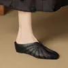 Mules de Malha Vazada Patchwork Bico Fechado para Mulheres, Chinelo de Meio para Uso Externo Verão 2026, Sandálias de Salto Plataforma com Bico Quadrado Meio Cobertas para Mulheres