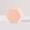 En stock al por mayor esponja casa pequeña borla de maquillaje bloque desechable huevo de belleza súper suave no absorbe polvo se puede usar húmedo o seco
