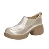 Zapatos Pequeños de Cuero Versátiles de Suela Gruesa para Mujer 2026 Otoño Nuevos Mocasines de Estilo Británico Retro Slip-ons Zapatos de Una Sola Pieza que Aumentan la Altura