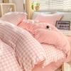 Juego de Cama de Cuatro Piezas de Terciopelo de Leche al por Mayor, Funda de Edredón Clase a, Sábana Plana, Sábana Ajustable, Juego de Tres Piezas para Otoño e Invierno, Forrado de Felpa, Cálido y Engrosado