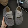 Zapatos Casuales Nuevos de Primavera y Otoño Estilo Vintage de Lunares sin Cordones, Cómodos Zapatos Mary Jane para Mujer, Diseño de Correa Baja para Uso en Exteriores