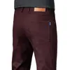 Pantalones casuales de alta gama para hombre, corte recto ajustado, primavera y otoño 2026, pantalones de vestir burdeos, versátiles y modernos