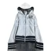 Jaqueta com capuz Y2K de manga comprida, zíper, estampa de caveira com strass, estilo punk dark street style, hip-hop, ins