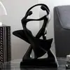 Figuras de arte criativas estilo nórdico, adequadas para exibição em adegas, racks de TV, escritórios, salas de estar e como presentes de casamento para recém-casados
