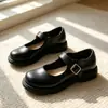 Zapatos Mary Jane de punta redonda con hebilla, suela gruesa y tacón grueso, de estilo universitario, combinados con una falda plisada, zapatos de cuero vintage para el día a día.