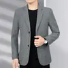 Blazer Casual para Hombre 2026 Primavera y Otoño Chaqueta de Traje Sencilla Delgada Chaqueta de Ropa Casual para Hombre sin Planchar