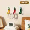Gancho creativo con forma de chile pequeño, no necesita perforación, gancho adhesivo fuerte para decoración y almacenamiento de baño y inodoro