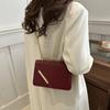 Bolsa de moda texturizada retrô 2025 Nova moda estilo ocidental Cor sólida Bolsa de ombro simples Bolsa transversal Estilo ocidental Bolsa quadrada pequena
