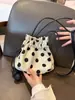 Bolso de Hombro de Lona con Cordón de Lunares Nuevo Primavera/Verano 2026 para Mujer, Bolso Cruzado Versátil Único, Bolso de Mano Estilo Ins