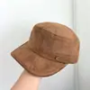 Gorra Plana de Gamuza Estilo Coreano Newsboy para Mujer Moda Otoño/Invierno Versátil Adelgazante Facial Insignia de Botón Retro Sombrero Ecuestre