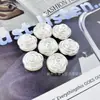 Perlas de Imitación de Perla de ABS Estampadas en Oro Camelia Rosa Barroca Cuentas Pegamento de Crema para Manualidades Funda de Teléfono Cadena para Teléfono Zuecos